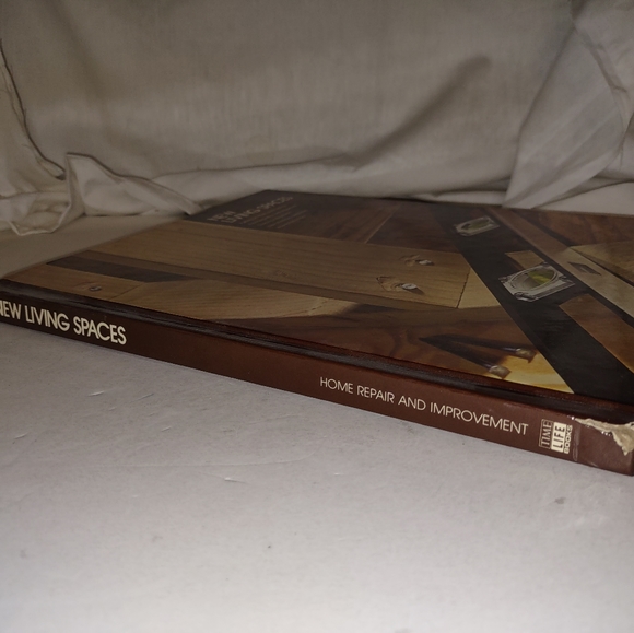 Time Life Books New Living Spaces 1981 HC GC - Picture 3 of 7